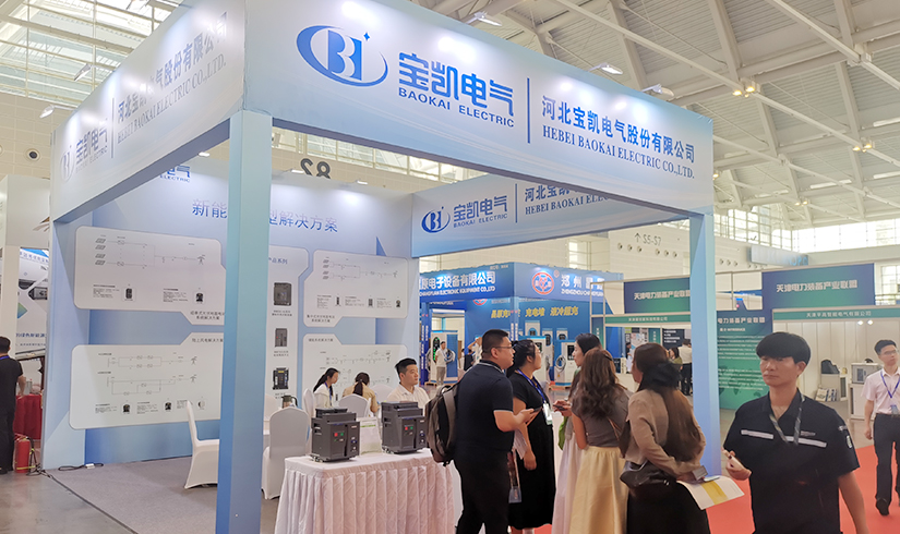 暴击行业天花板！jinnianhui今年会电气硬核技术亮相天津清洁能源展，引央视记者及能源产业巨头现场“挖宝”